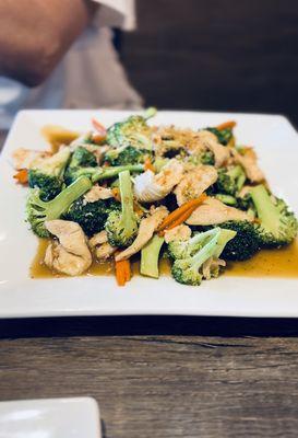 Broccoli Chicken is soooo good!