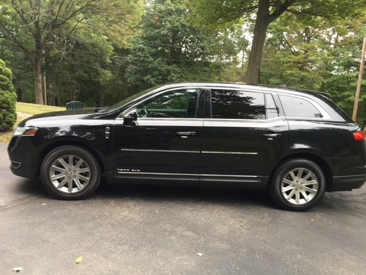 Lincoln MKT Town Car