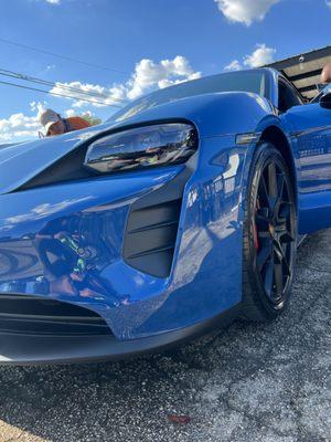 Porsche came in for the basic wash!