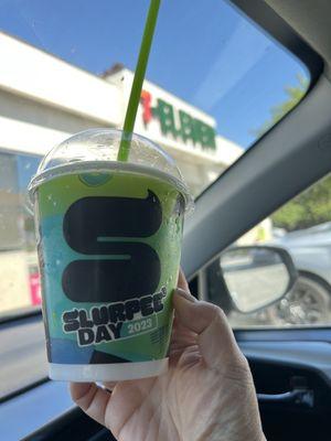 Lemon slurpee free on 7/11 free slurpee day!