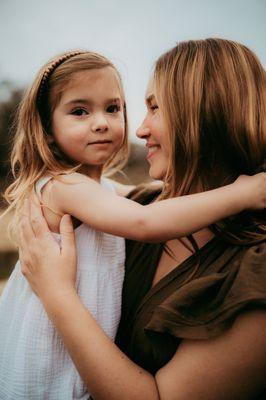 Mommy and daughter snuggles in Dallas, Texas