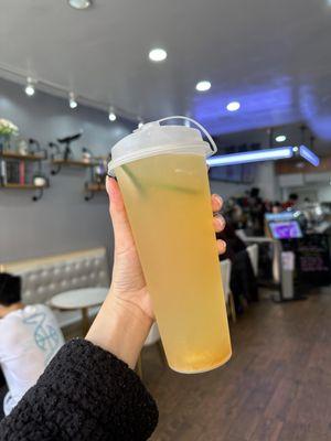 pomelo lemon green tea ($6.25)