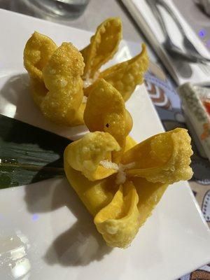 Crab wonton