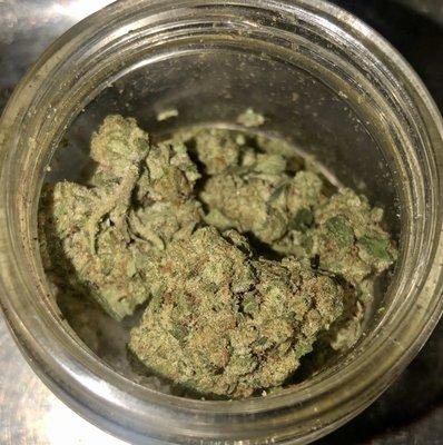 Some pre-pack Headstash. I use my own jar, buds can get dry in plastic packaging. Cant beat that for 40$/quarter.