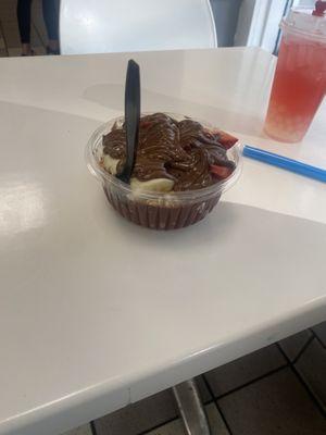 Açaí Bowl topped with Nutella