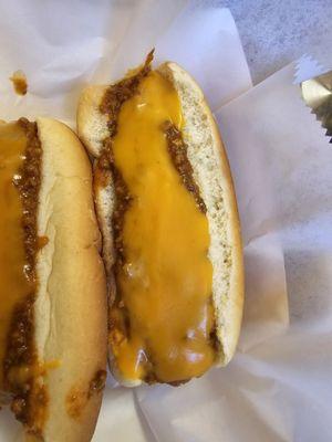 chili cheese dog