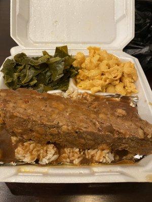 Meat loaf with Mac n cheese and collard greens