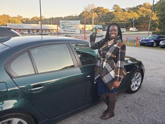 With our quick and efficient financing process at Direct Auction Sales, Ashley was able to drive off in her luxurious BMW 5 series today!