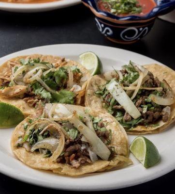 Plate of street tacos