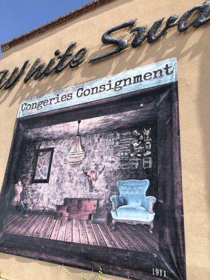 My first visit to Congeries Consignment shop.  Great selection of items, but didn't buy anything.