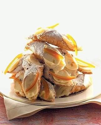 Sicilian cannoli