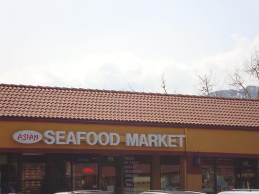 Asian Seafood Market in Boulder, CO ~ March 11th 2010