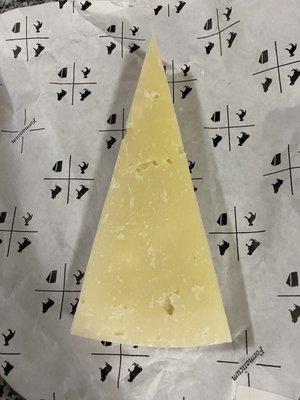 Cheeses sold by lbs - 1/4 lb slice of pecorino