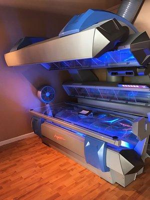 Level 5 UV Tanning Bed