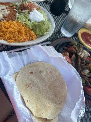 Fajitas Texas with no chicken   pairs well with the mango strawberry margarita