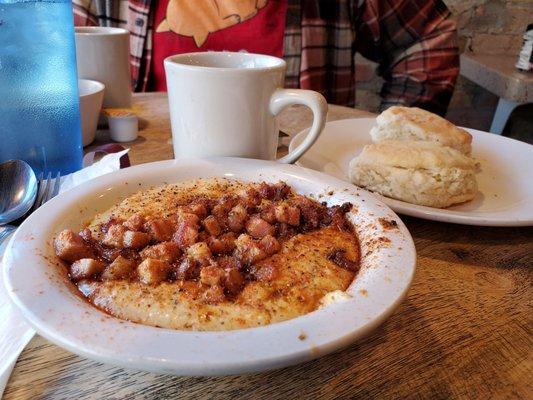 Cajun ham & grits with biscuits. YuM!!!