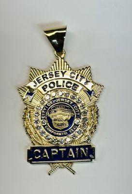 Police badge 14KY Gold with diamonds