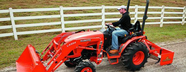 Kubota tractor dealer in Houston, TX