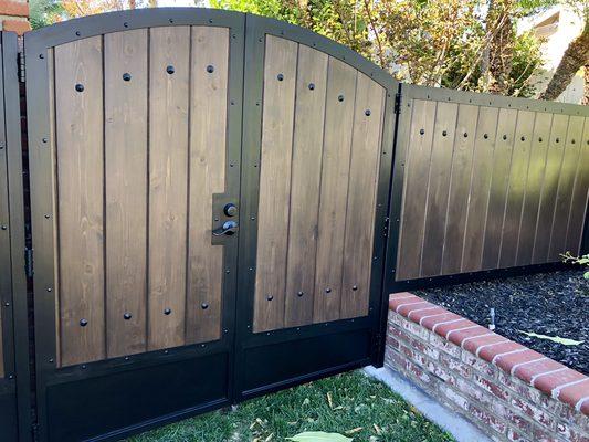 Metal framed wood gates in Yorba Linda