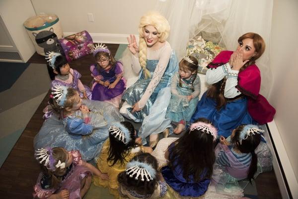 Bella Princess: Elsa & Anna at a in-home birthday!