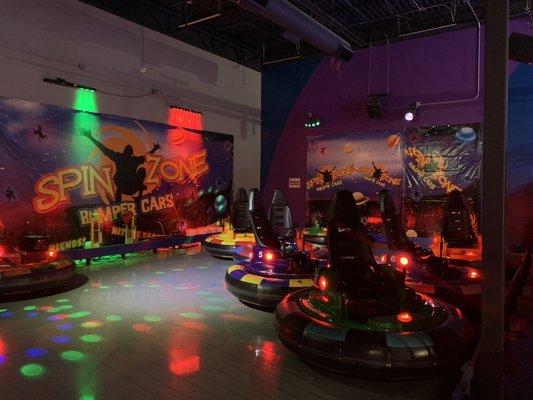 Spin zone bumper cars