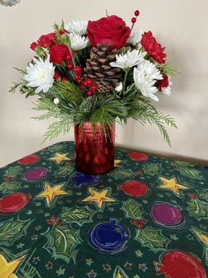 Beautiful little Christmas floral piece for the appetizer table.