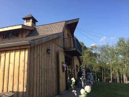 Barn wedding- Beautiful!