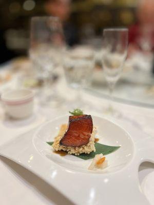 Barbecue chilling, Seabass with fried rice cake