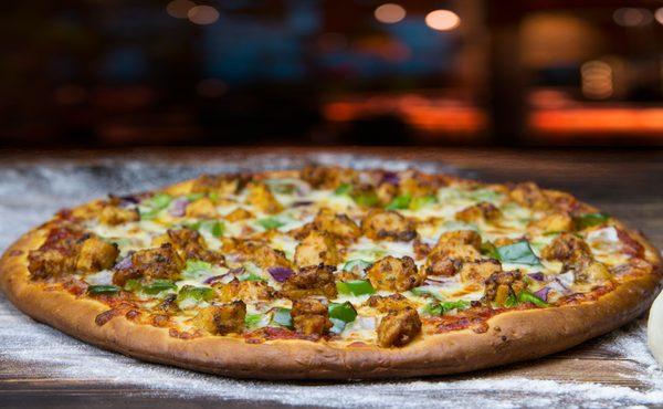 Dhoom Tandoori Chicken Pizza....