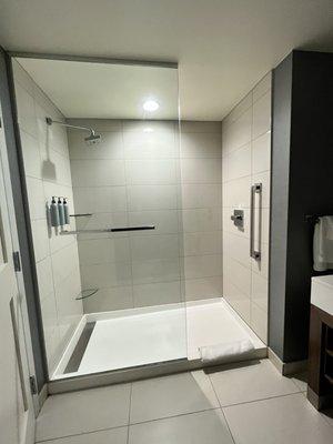 Shower in Bedroom 2