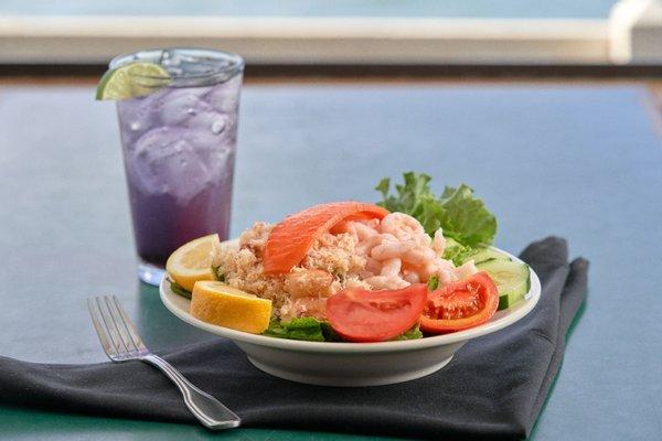 Crab & Shrimp Salad, Spinach Salad, Caesar Salad with Chicken, Prawns or Salmon.