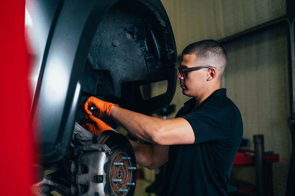 Master Certified BMW Technician. Felix knows BMW's like the back of his hand. He brings 12yrs of experience working on BMW's