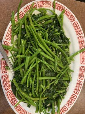 Water spinach stirred fry with garlic