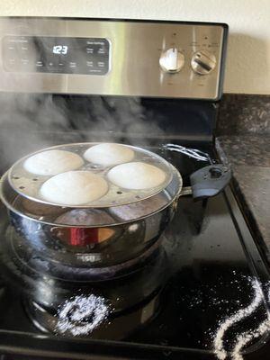 Regular Idly or Rice pan cake.
(NLHMFD)