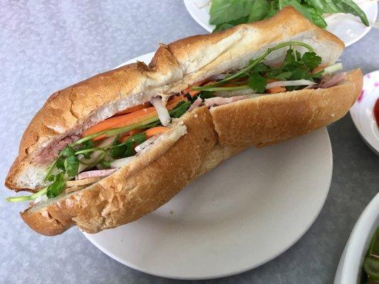 Banh mi thit nguoi