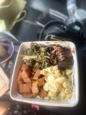 BBQ mushroom with sweet potato Mac and cheese and greens all vegan of course