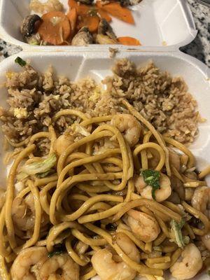 Beef or Shrimp Lo Mein. Lo Mein comes with carrots and mushrooms which I do not like.