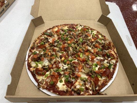 World Series - Beef, Italian sausage, onion, green pepper, pepperoni, mushrooms, bacon, special spices, and mozzarella cheese