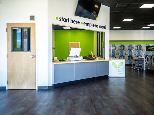 Laundry Plus (Greenville, SC) laundromat is fully-attended with friendly, bilingual staff.