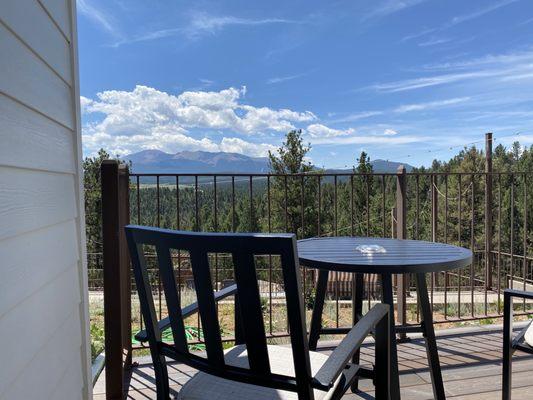 creek suite - mountain view w/patio furniture 2022