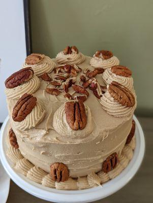 Maple pecan cake