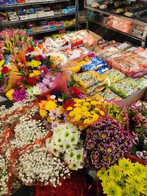 So pwetty at entrance of Wholesome Farms Market.