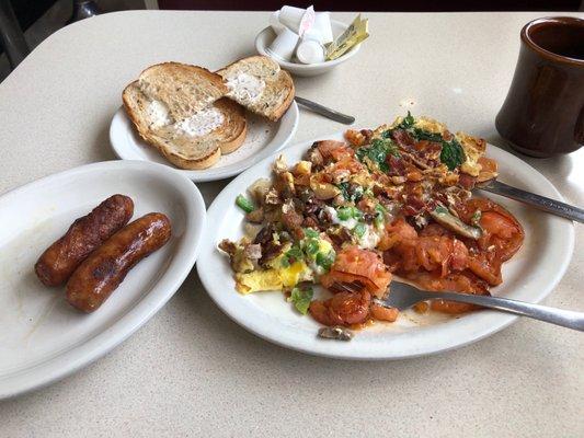 The farmers omelette, rye toast buttered and sausage links which was way to much after that tasty  meal. Definitely recommend...