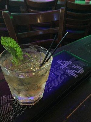 Shadowfax, show us the meaning of haste! (Basically a delightful mint julep, but with a fun name!)