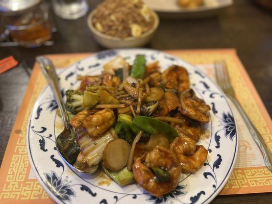 Steamed Shrimp with Mixed Vegetables