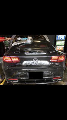 Time for a bath before the storm... Beautiful new Mercedes-Benz S63 trusting in the quality of our car wash!