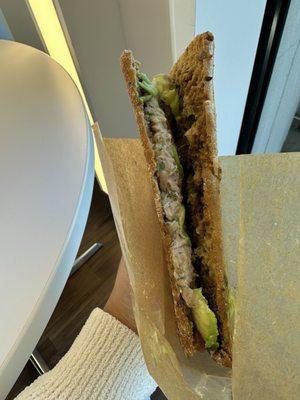 Tunacado Sandwich