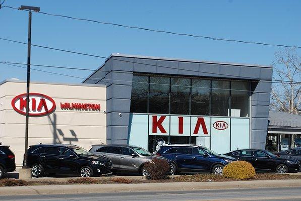 Kia of Wilmington Store Front