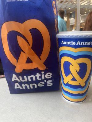 Auntie Ann's pretzels in the Minneapolis airport