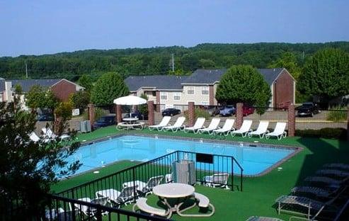 Enjoy Sunridge's Sparkling Pool